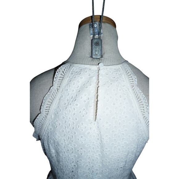 Lulus NWT White Embroidered Eyelet Peplum Blouse – Size S - Picture 5 of 7